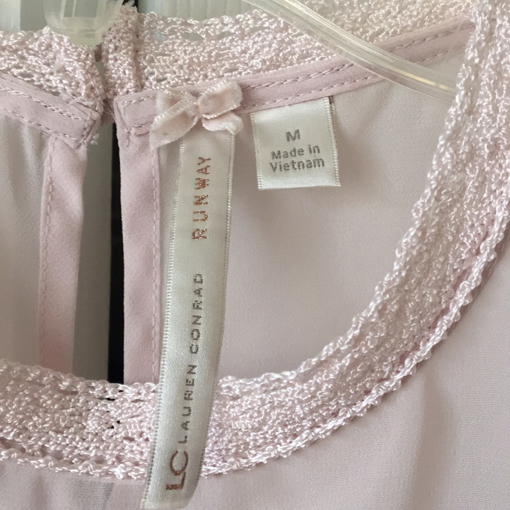 Blouse - Picture 2 of 3